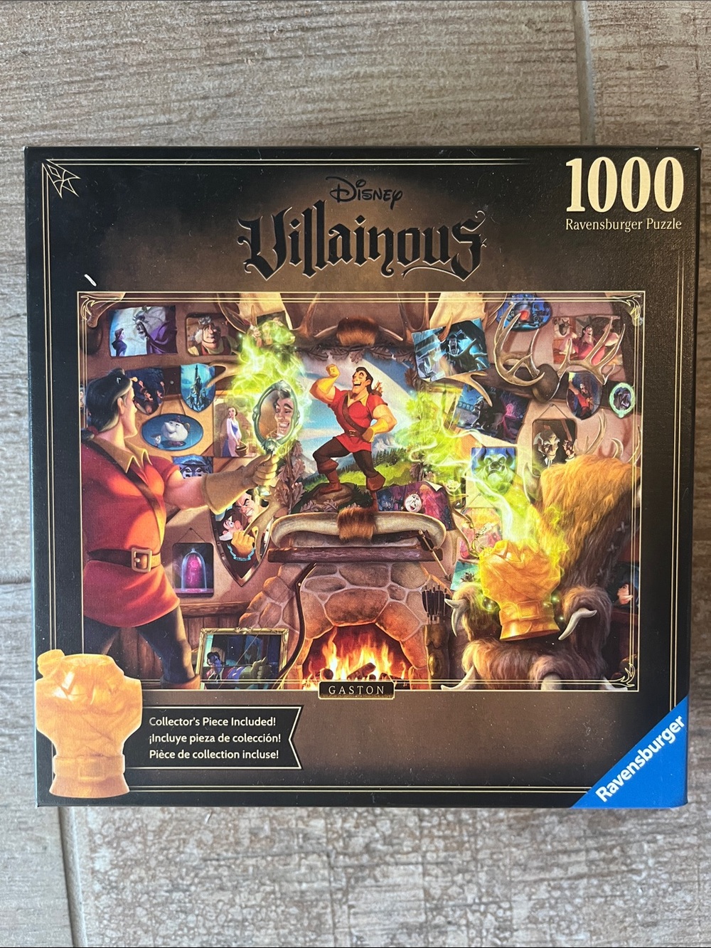 Disney Villainous Gaston 1000-Piece Puzzle Black Gold Red Yellow